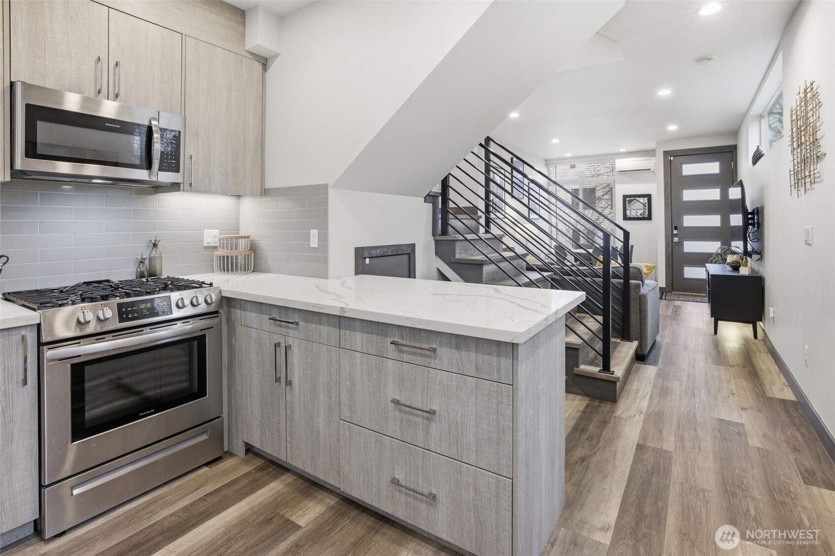 5620 California Avenue SW #A, Seattle, WA 98136