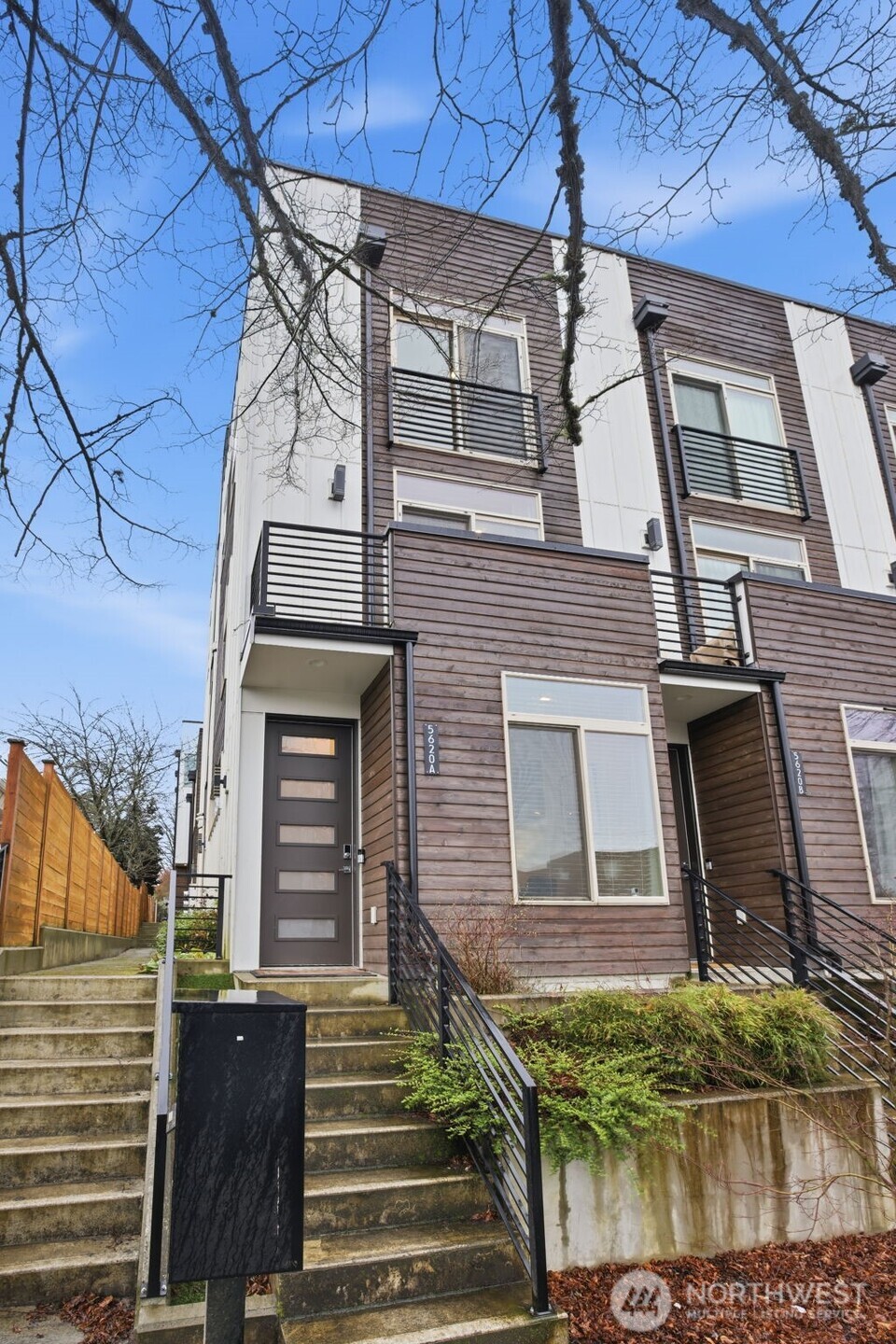 5620 California Avenue SW #A, Seattle, WA 98136