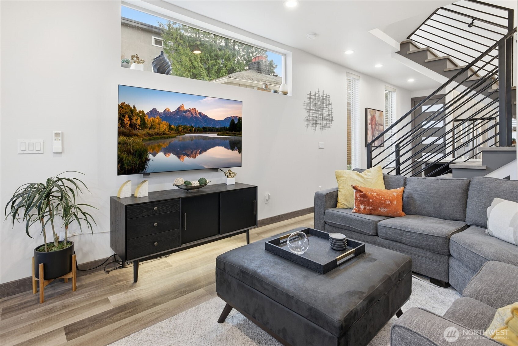 5620 California Avenue SW #A, Seattle, WA 98136