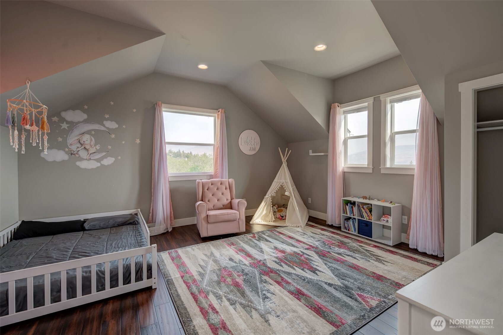 1900 Cumbo Court , Wenatchee, WA 98801