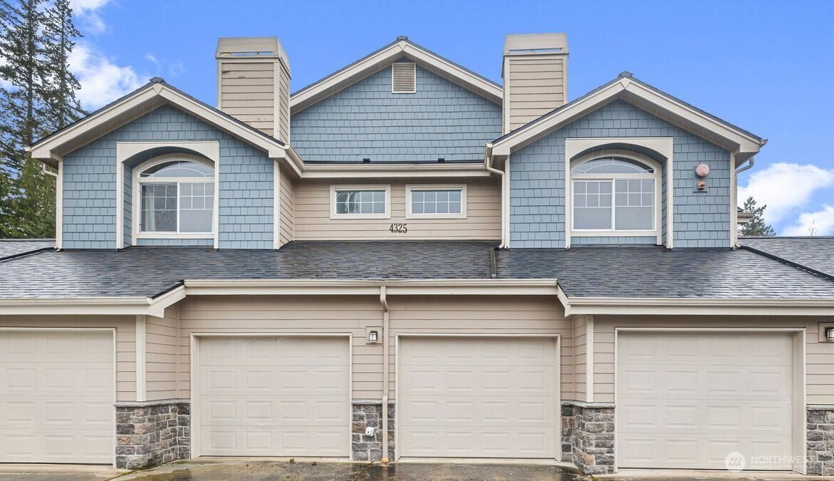 4325 Issaquah Pine Lake Road SE #703, Sammamish, WA 98075