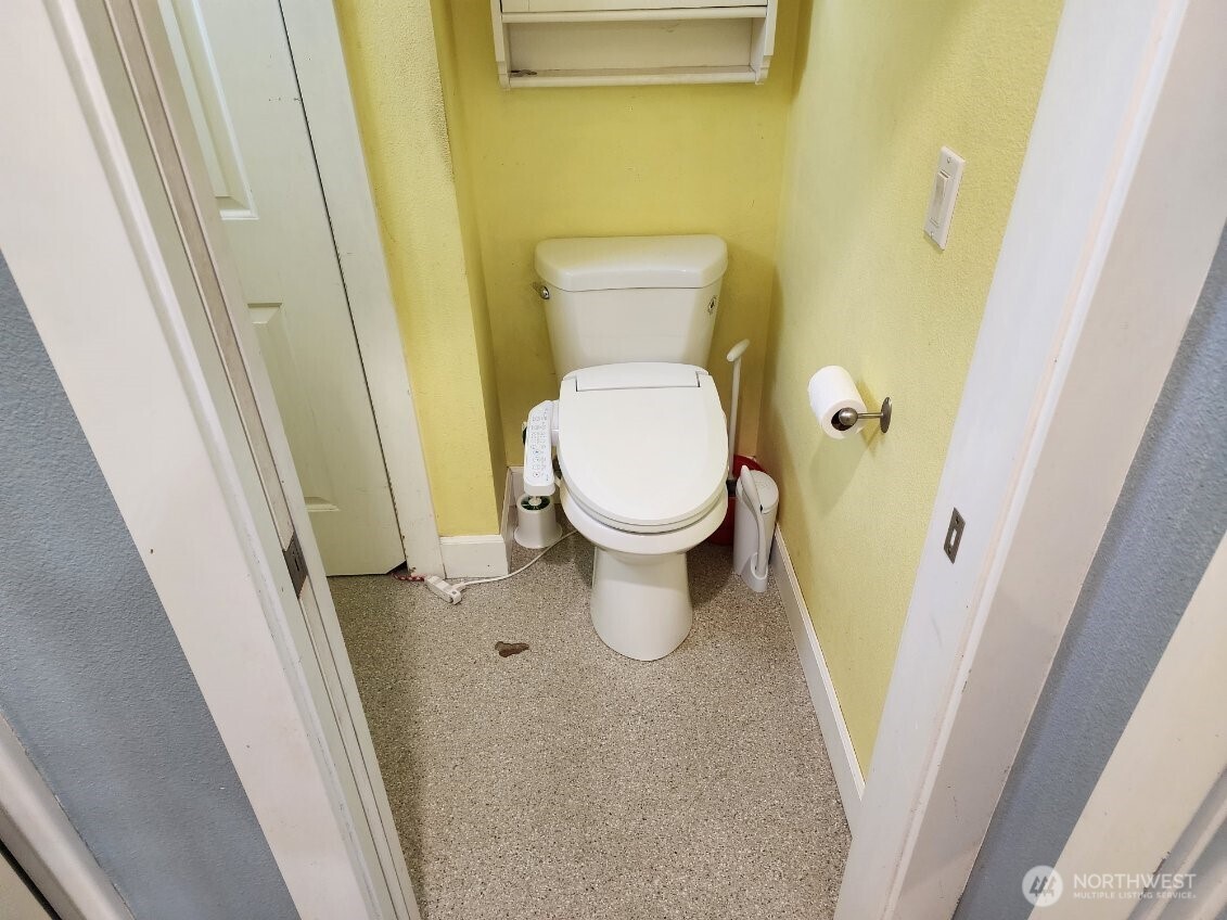 126 Sand Dune Avenue NW, Ocean Shores, WA 98569