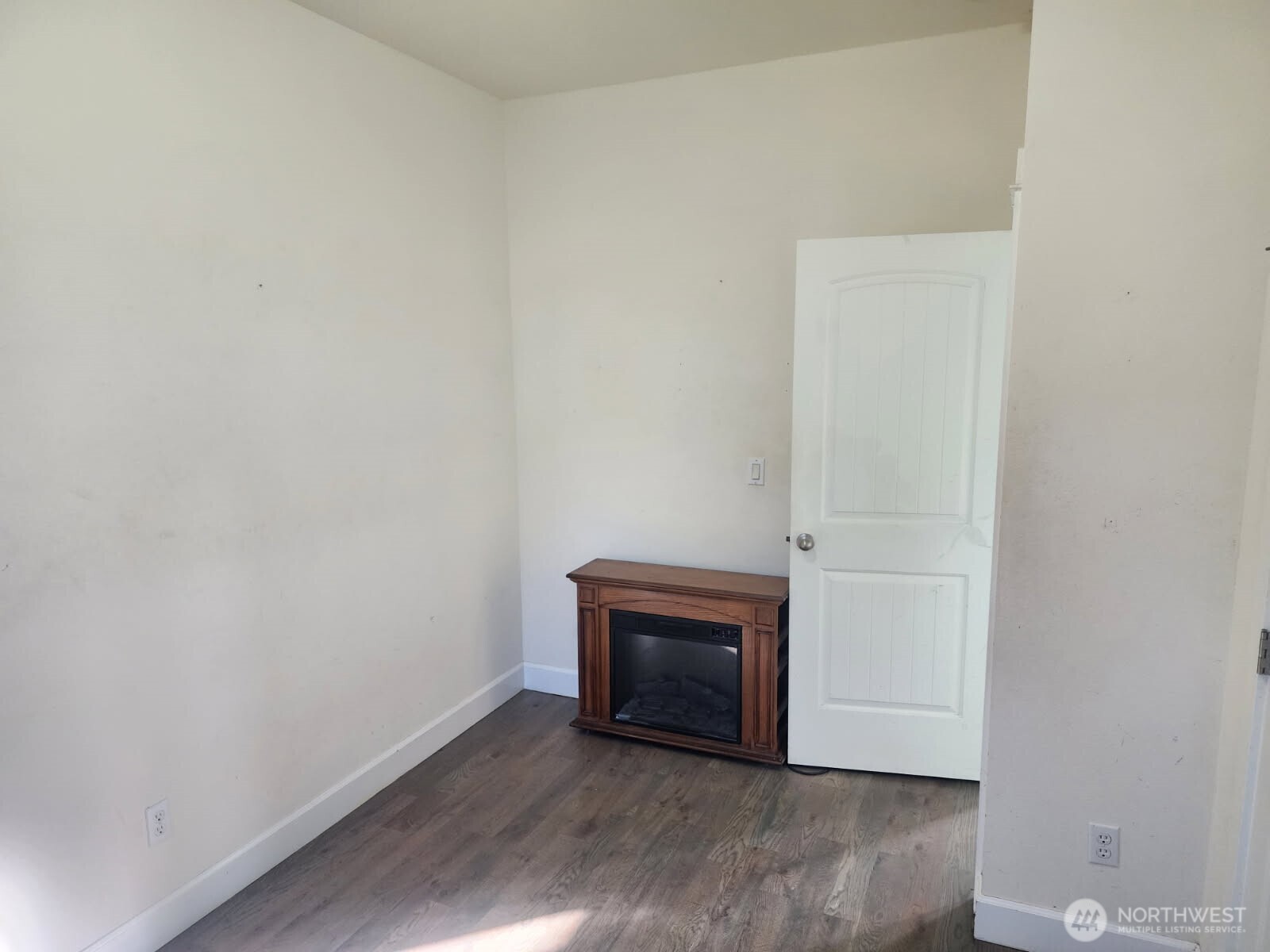 126 Sand Dune Avenue NW, Ocean Shores, WA 98569