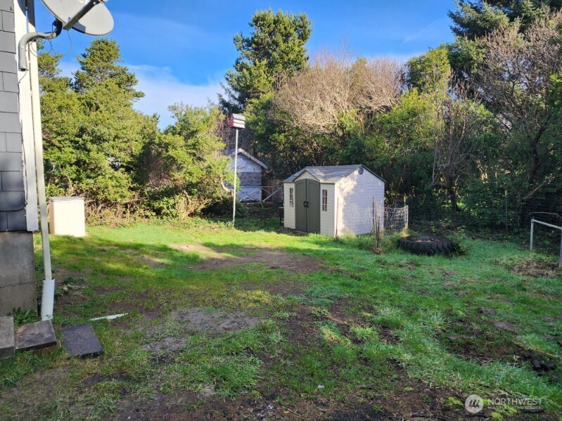 126 Sand Dune Avenue NW, Ocean Shores, WA 98569