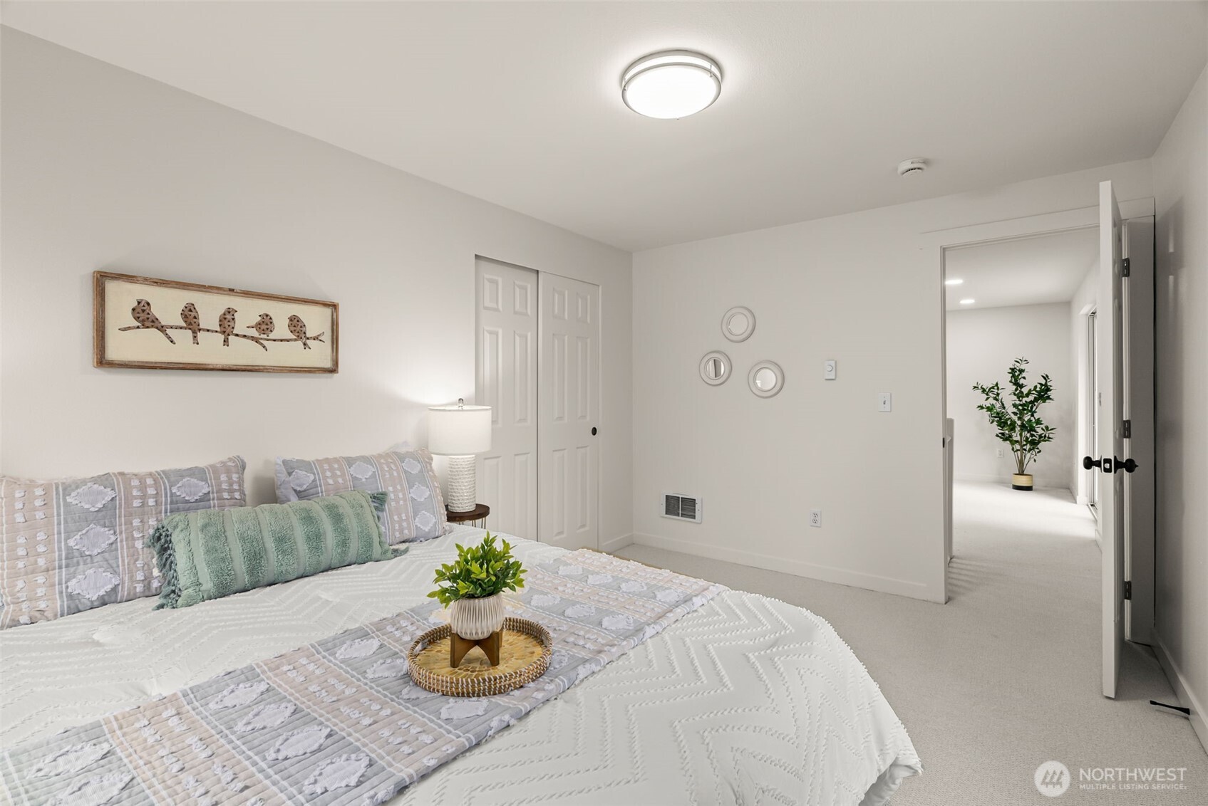 7605 NE Hidden Cove Rd , Bainbridge Island, WA 98110