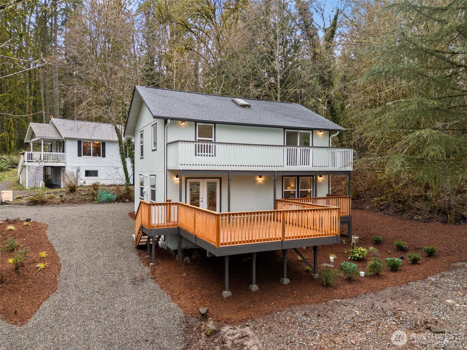 7605 NE Hidden Cove Rd , Bainbridge Island, WA 98110