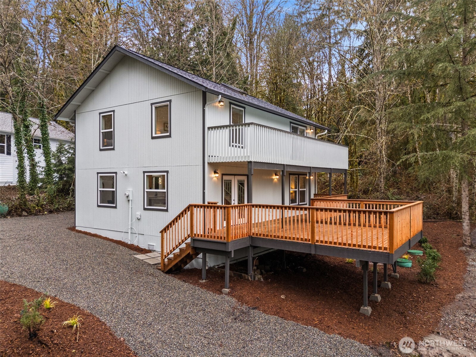 7605 NE Hidden Cove Rd , Bainbridge Island, WA 98110