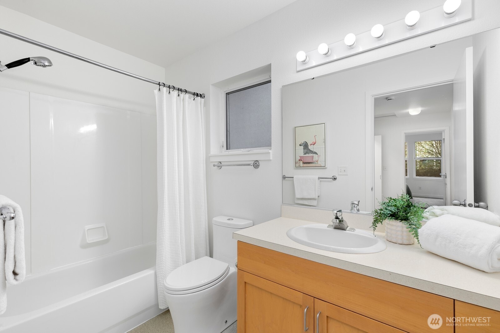 6726 35th Place S, Seattle, WA 98118