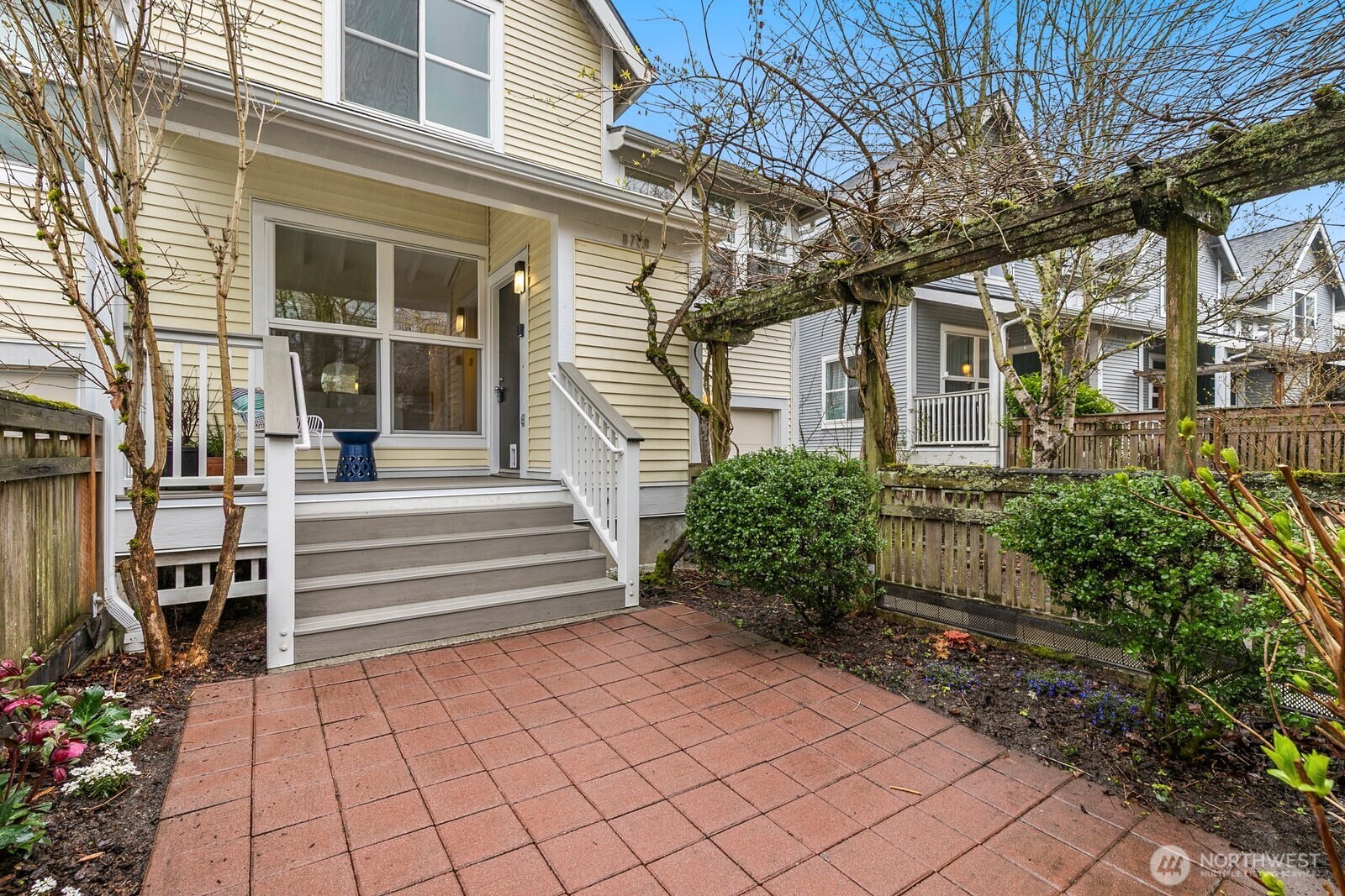 6726 35th Place S, Seattle, WA 98118
