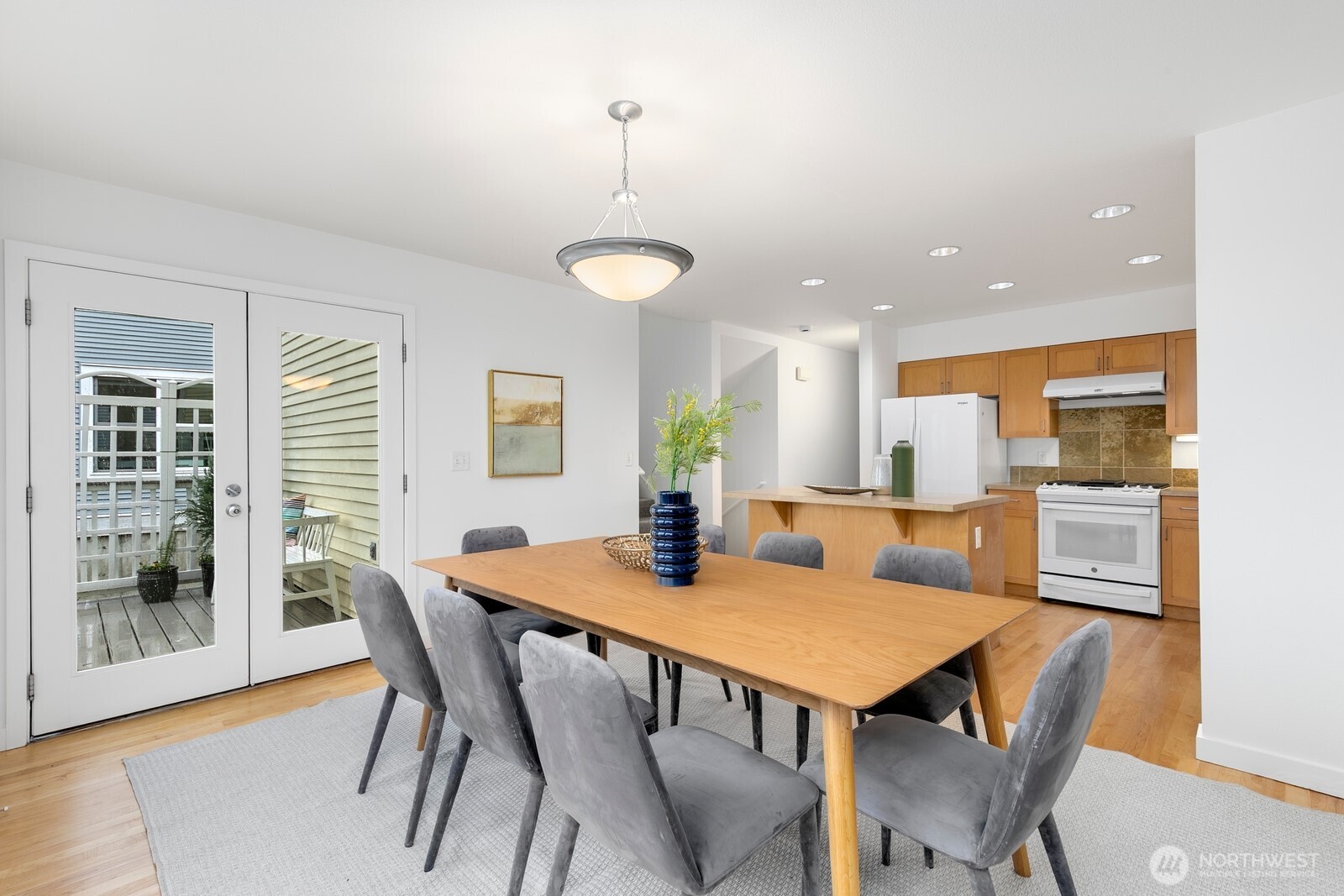 6726 35th Place S, Seattle, WA 98118