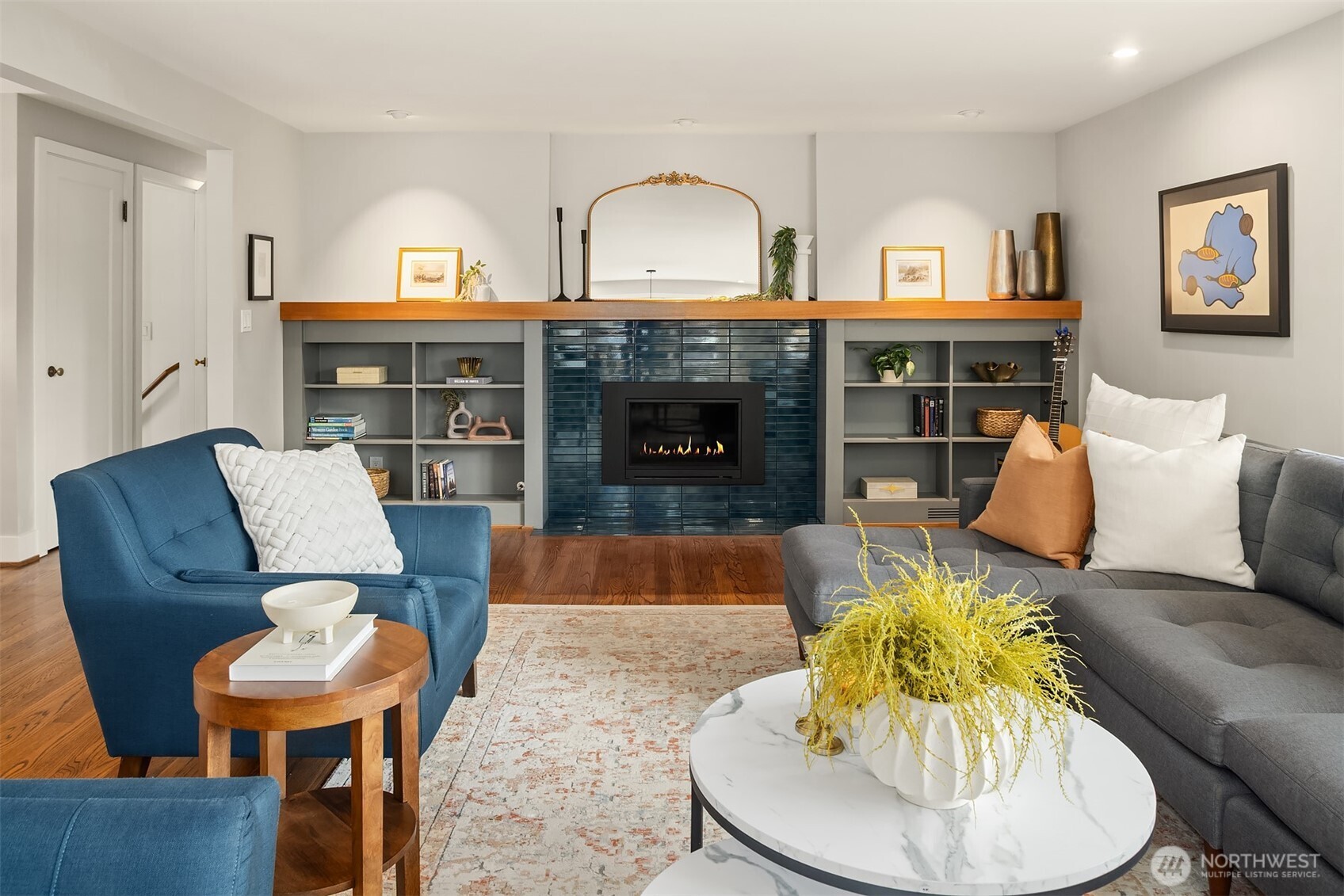 5218 Ivanhoe Place NE, Seattle, WA 98105