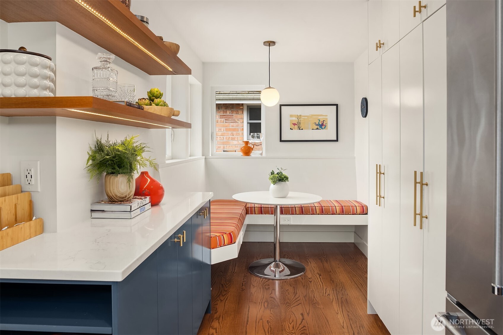 5218 Ivanhoe Place NE, Seattle, WA 98105