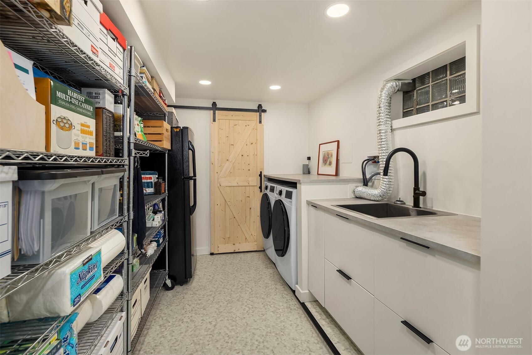 5218 Ivanhoe Place NE, Seattle, WA 98105