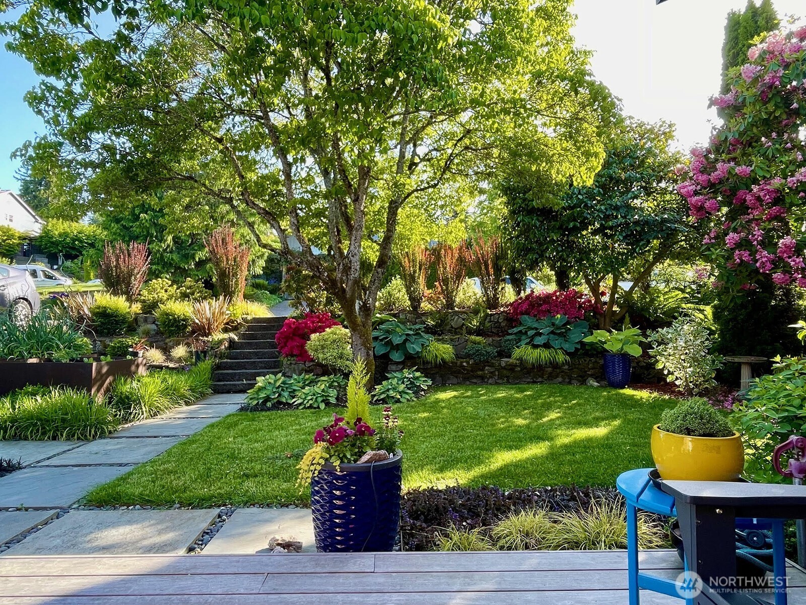 5218 Ivanhoe Place NE, Seattle, WA 98105