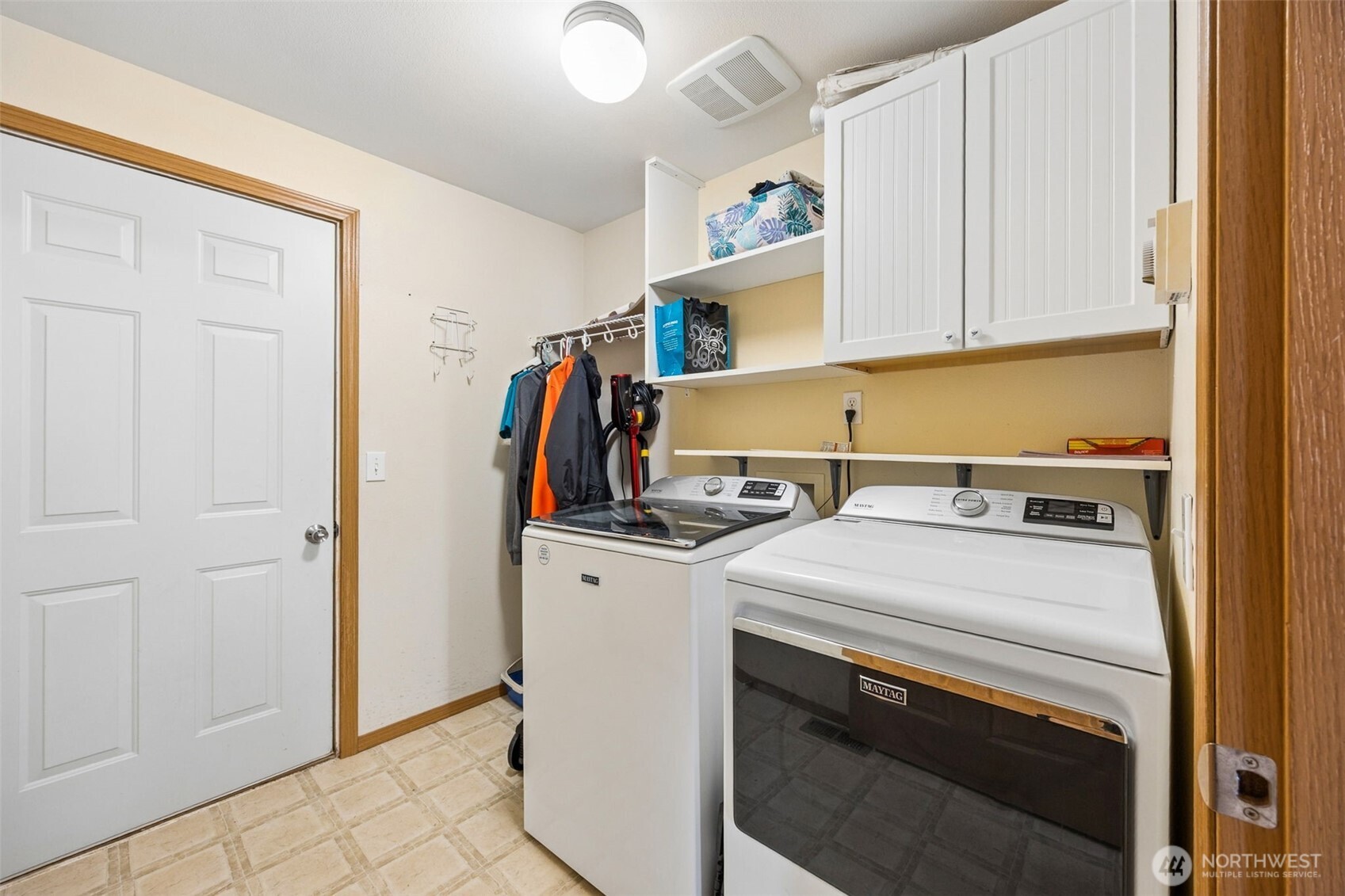 10 E Mooreview Lane E, Shelton, WA 98584