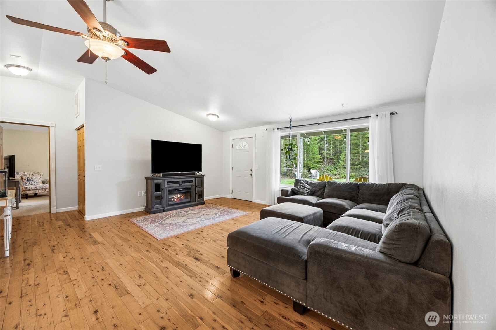 10 E Mooreview Lane E, Shelton, WA 98584