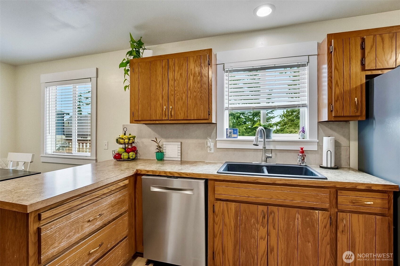 3215 19th Street , Everett, WA 98201-2667