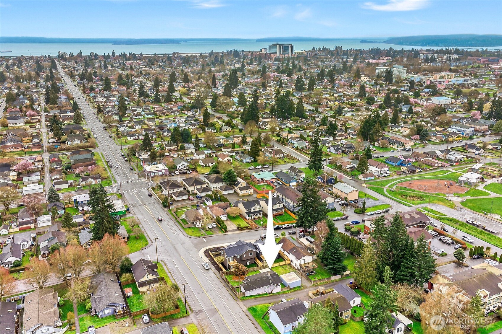 3215 19th Street , Everett, WA 98201-2667