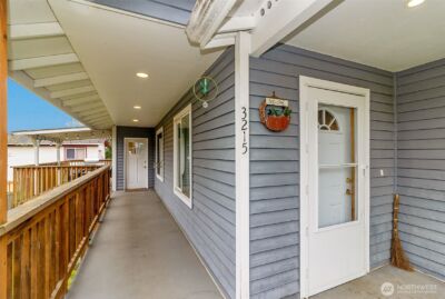 3215 19th Street , Everett, WA 98201-2667 - Photo 5