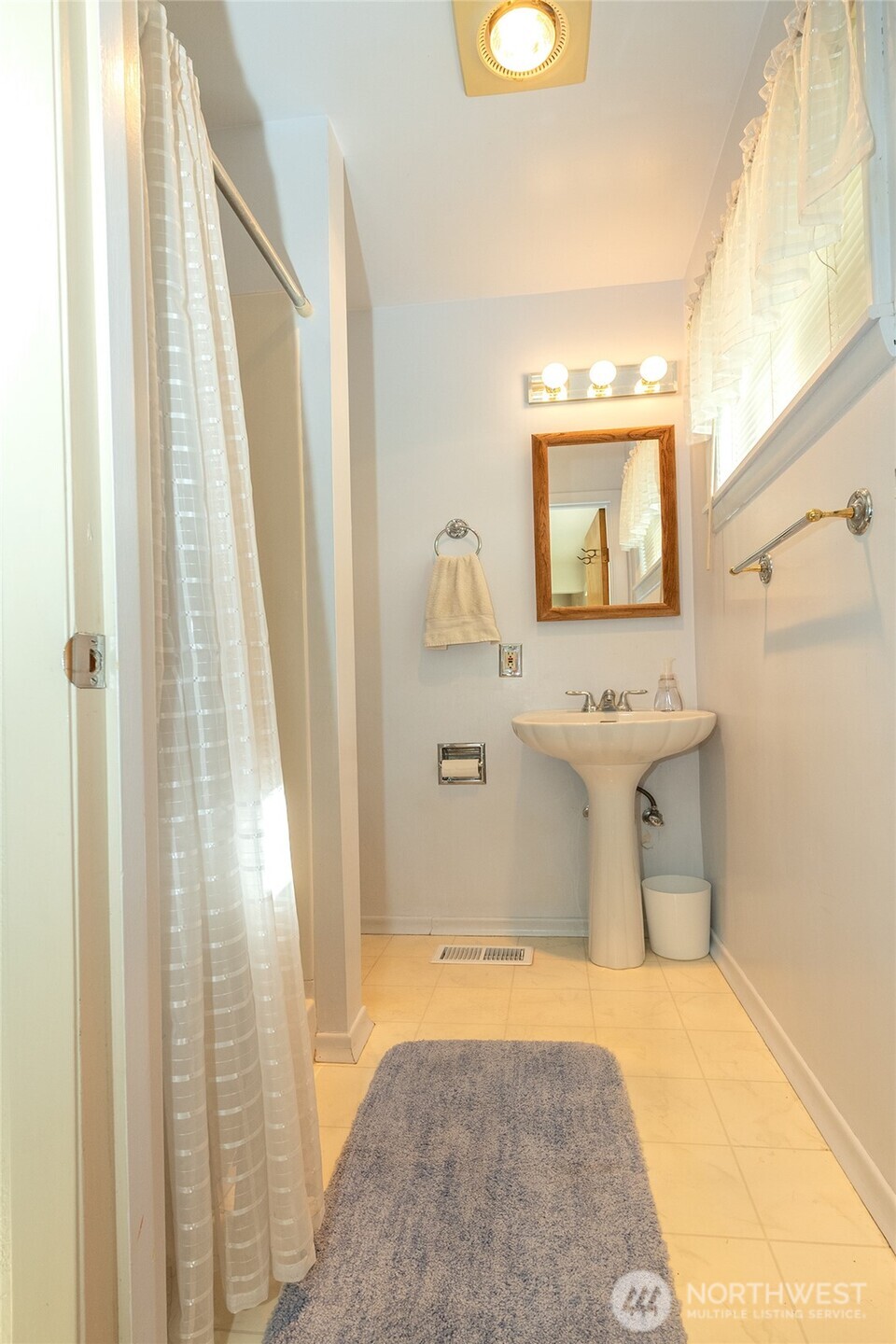 318 NE Lambert Avenue , College Place, WA 99324