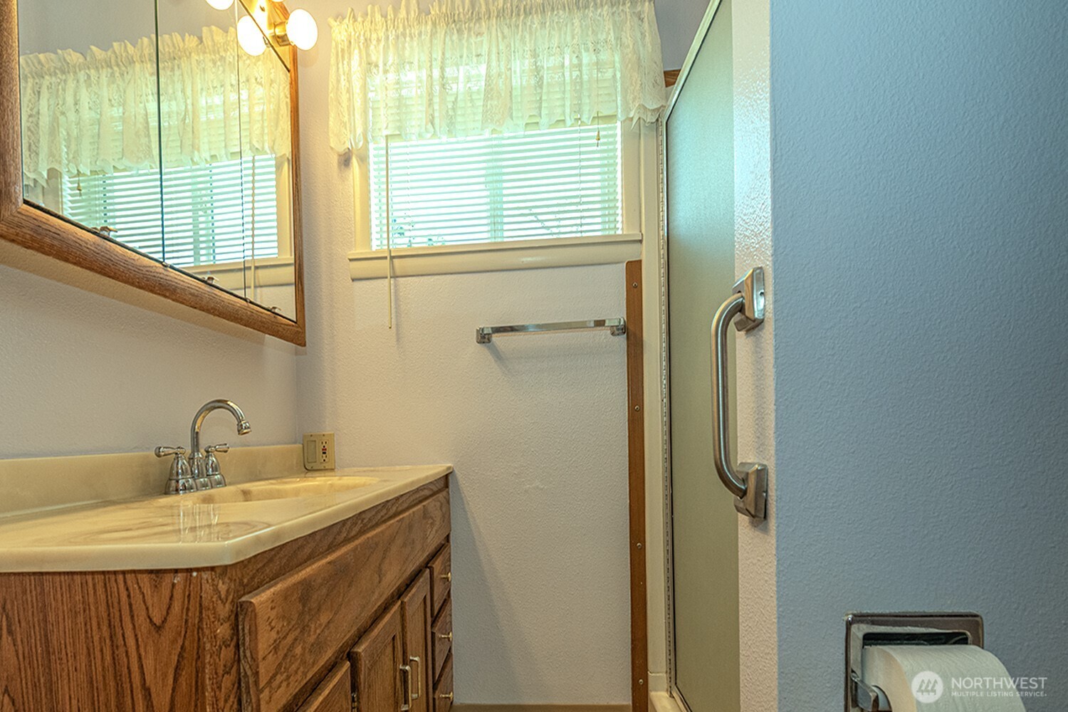 318 NE Lambert Avenue , College Place, WA 99324