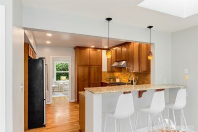 9716 14th Avenue NW, Seattle, WA 98117 - Photo 11