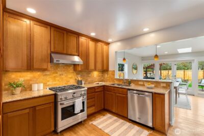 9716 14th Avenue NW, Seattle, WA 98117 - Photo 13