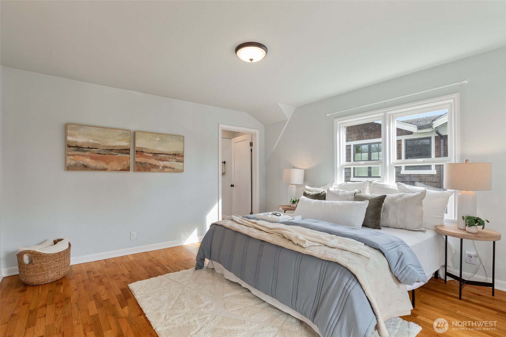 9716 14th Avenue NW, Seattle, WA 98117