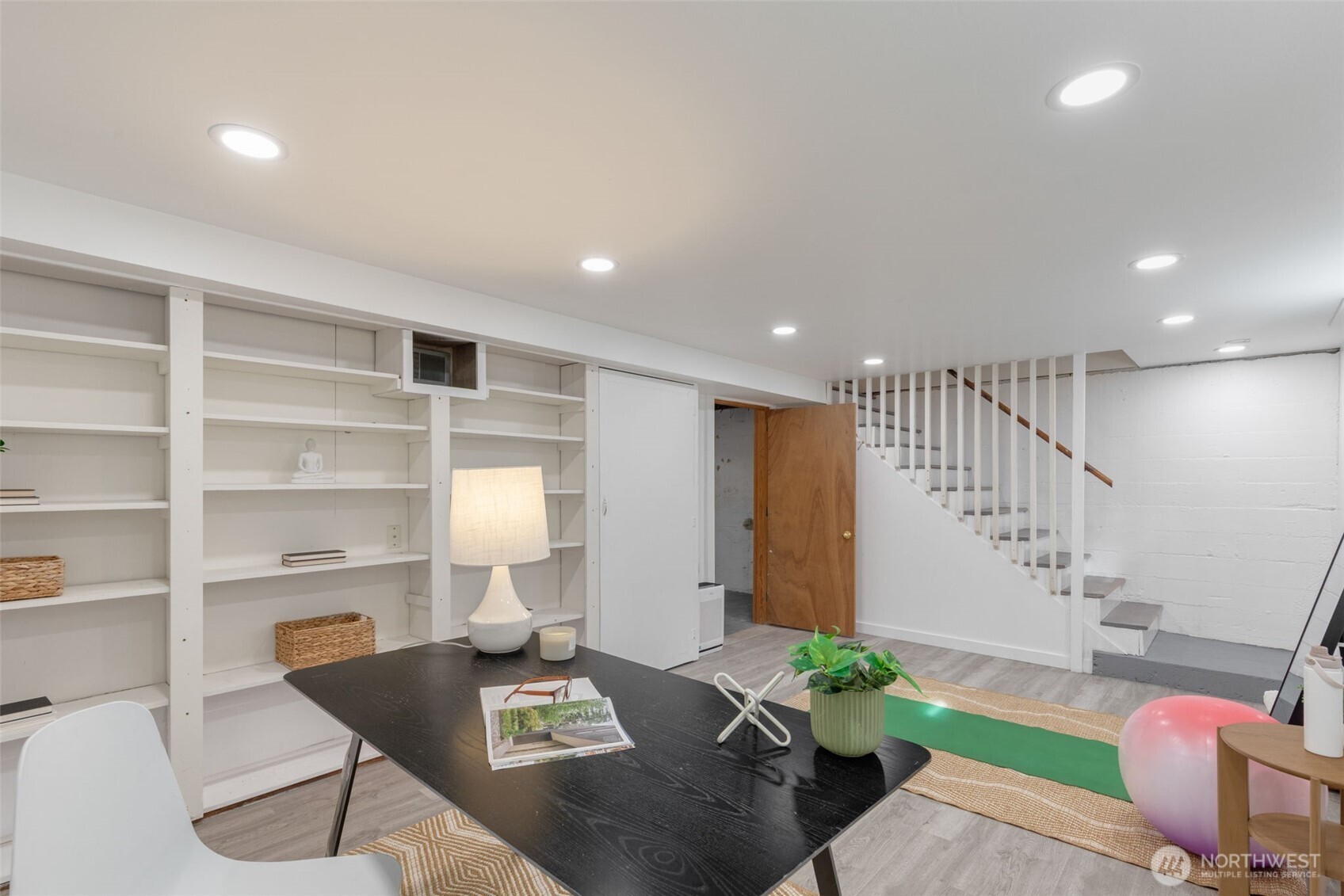 9716 14th Avenue NW, Seattle, WA 98117