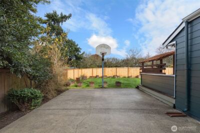 9716 14th Avenue NW, Seattle, WA 98117 - Photo 35