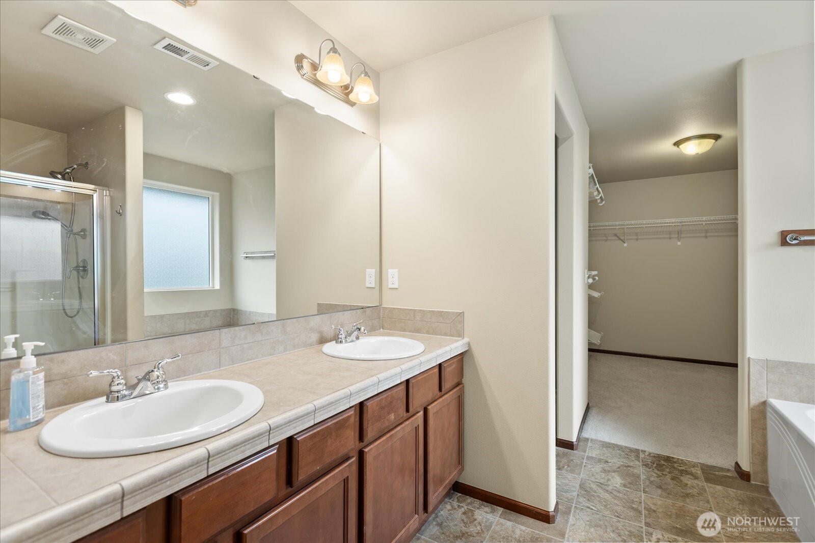 5622 117th Place NE, Marysville, WA 98271