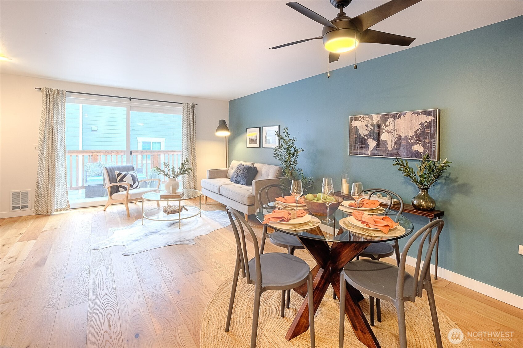 7000 Cleopatra Place NW #303, Seattle, WA 98117