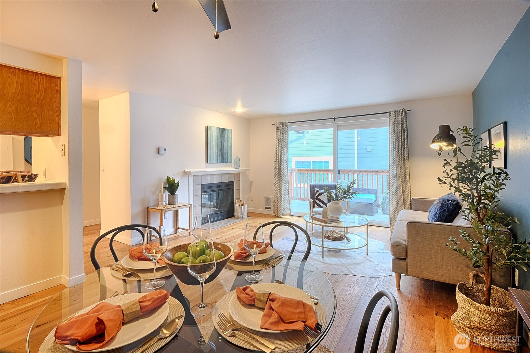 7000 Cleopatra Place NW #303, Seattle, WA 98117