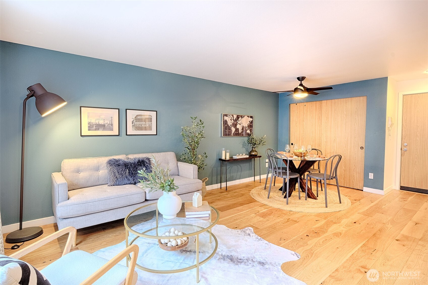 7000 Cleopatra Place NW #303, Seattle, WA 98117