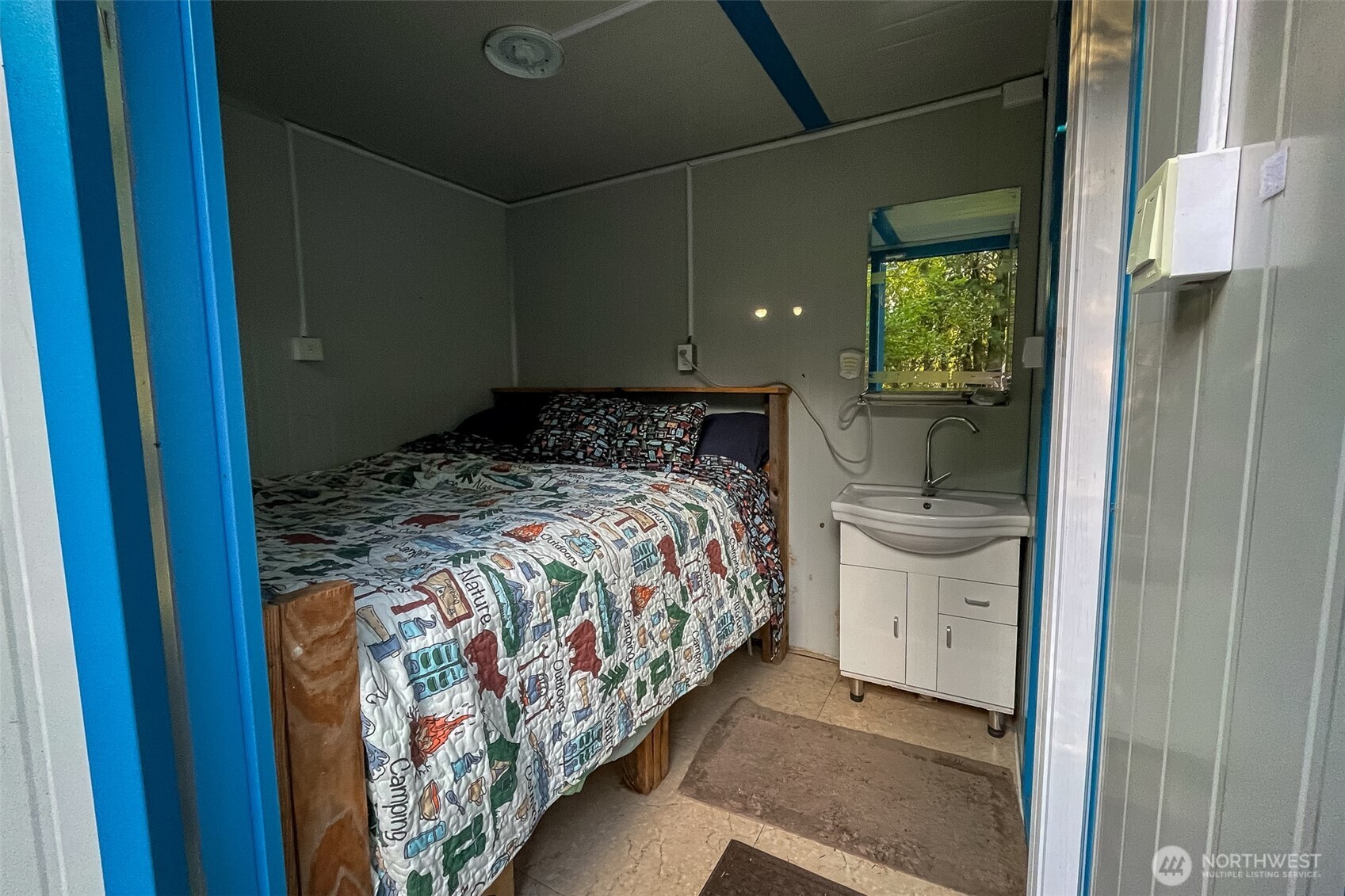 104 Rainbow Place , White Pass, WA 98361