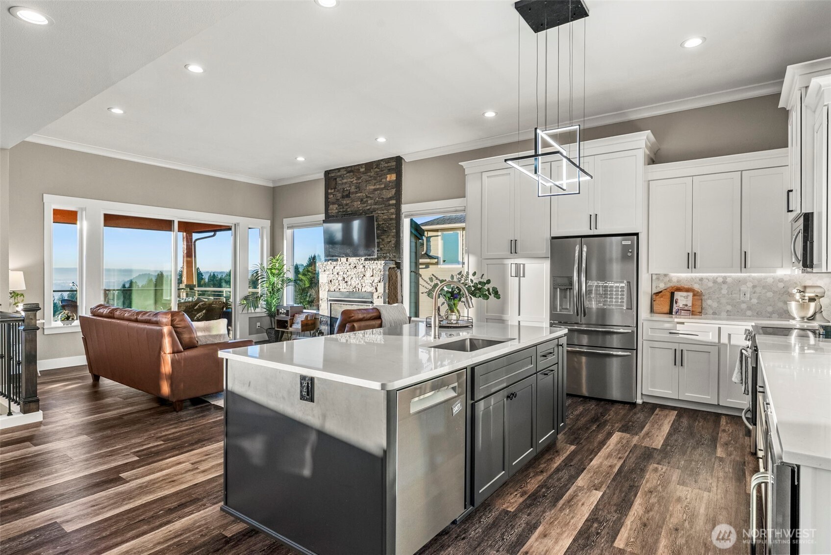 257 Curtis Drive , Longview, WA 98632