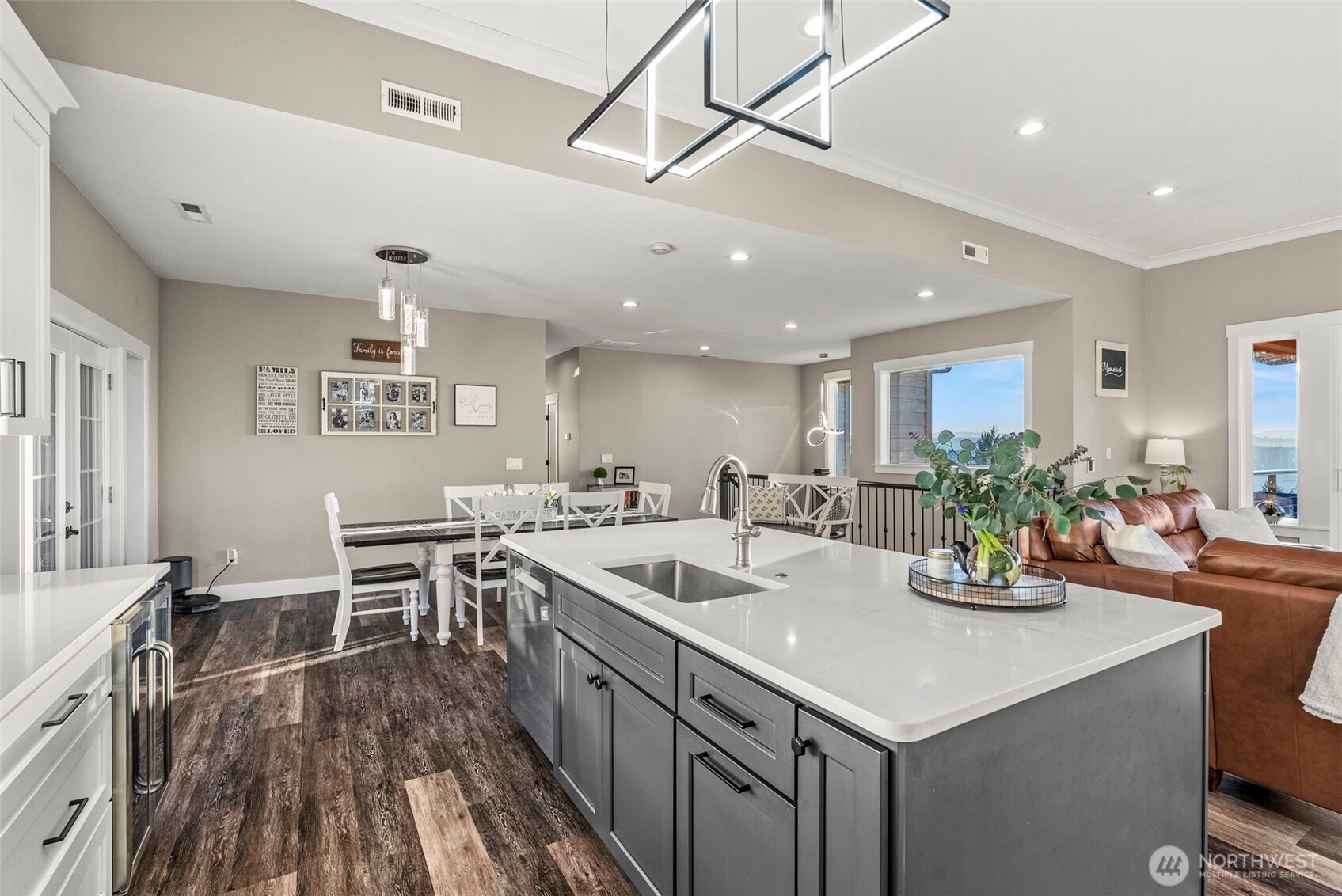 257 Curtis Drive , Longview, WA 98632