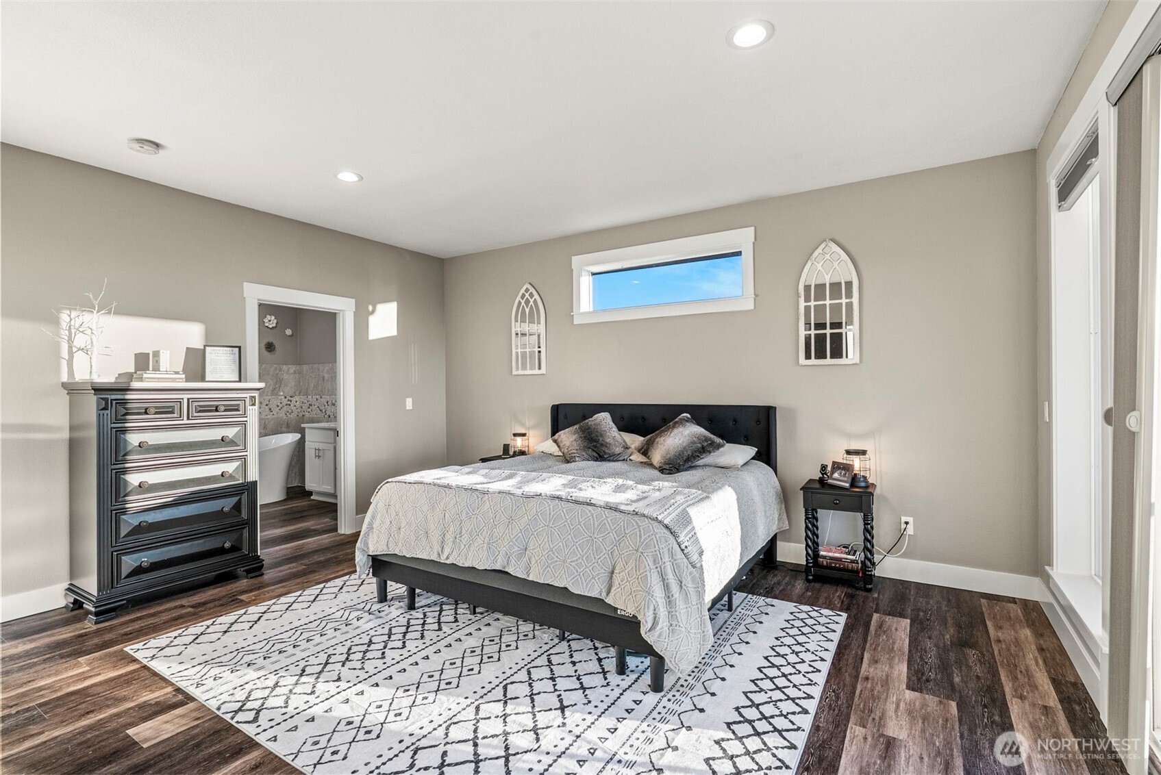 257 Curtis Drive , Longview, WA 98632