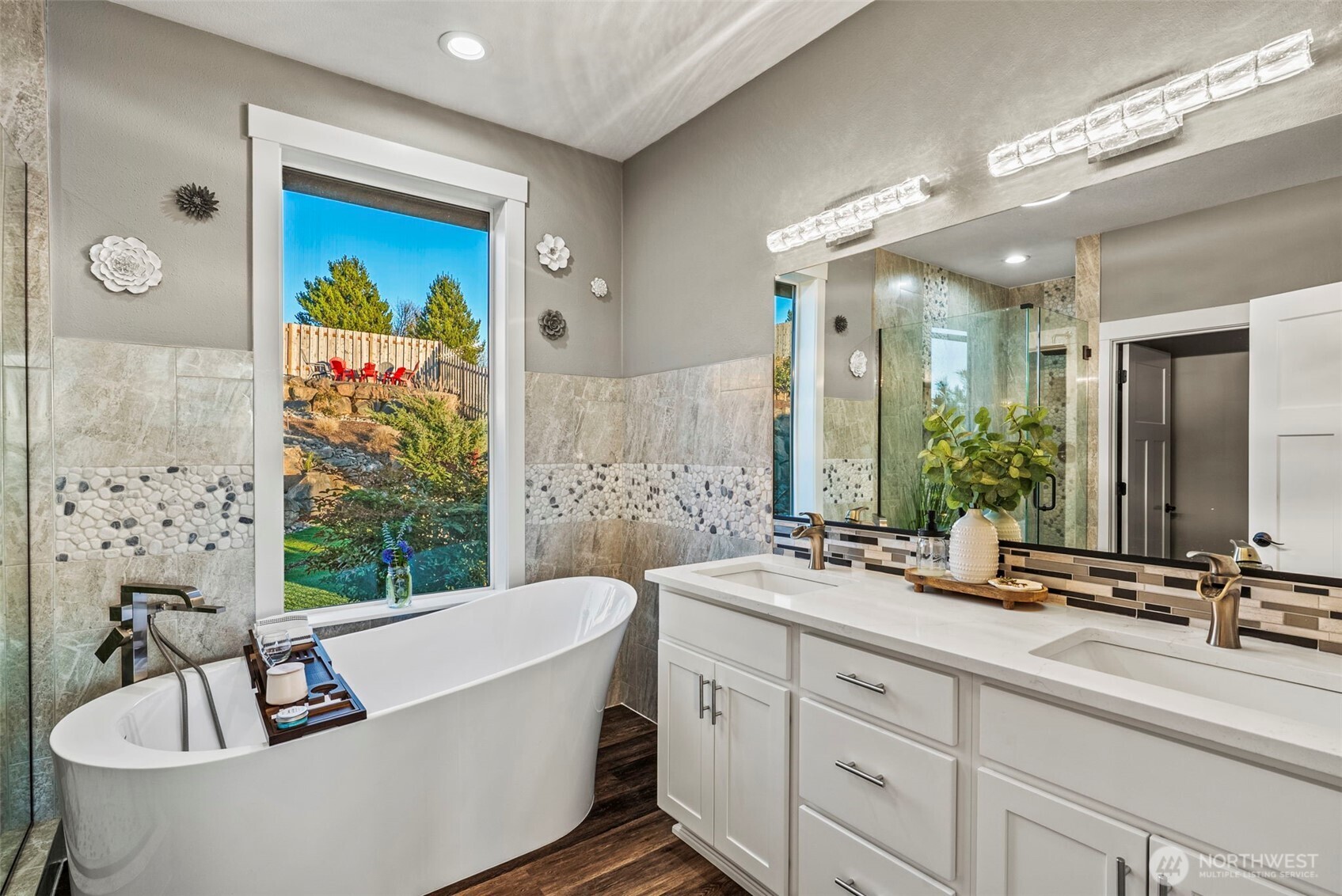 257 Curtis Drive , Longview, WA 98632