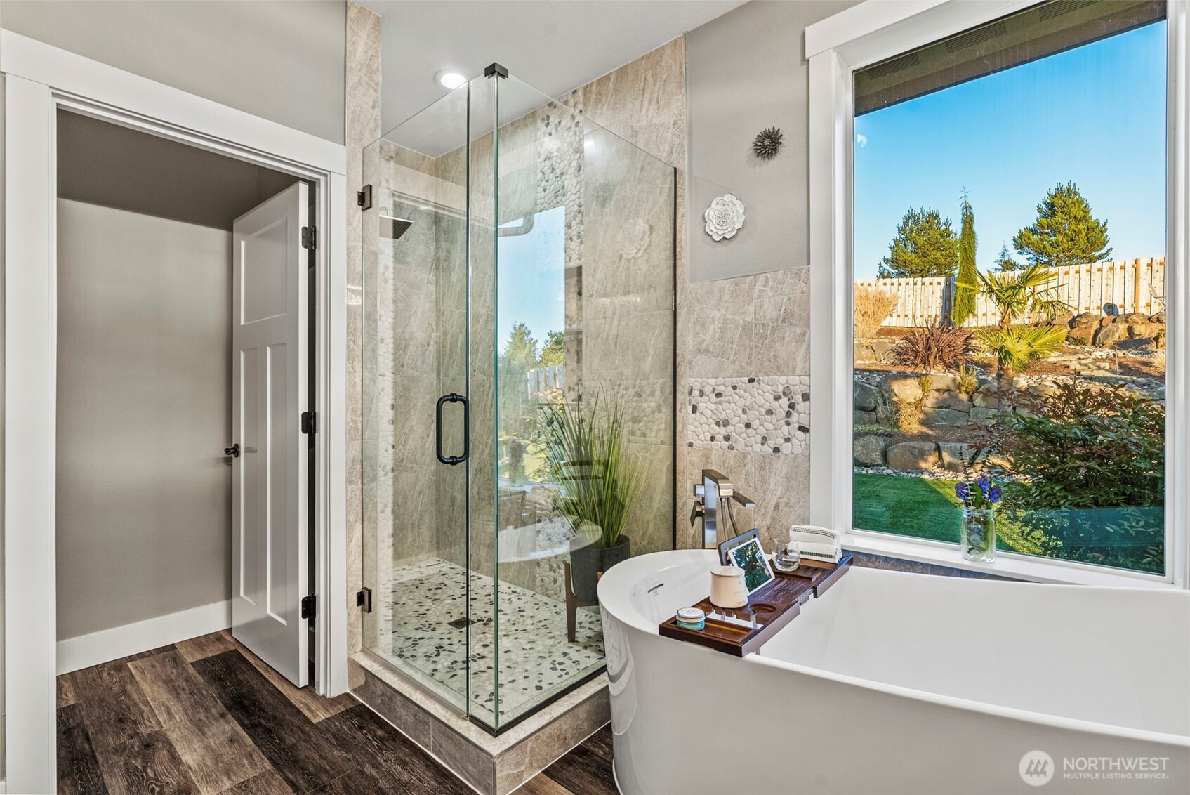 257 Curtis Drive , Longview, WA 98632