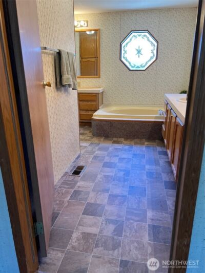 156 NE Zodiac Lane , Bremerton, WA 98311 - Photo 12