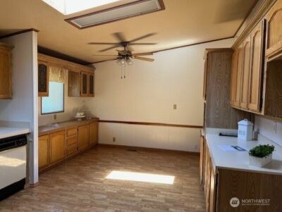 156 NE Zodiac Lane , Bremerton, WA 98311 - Photo 2