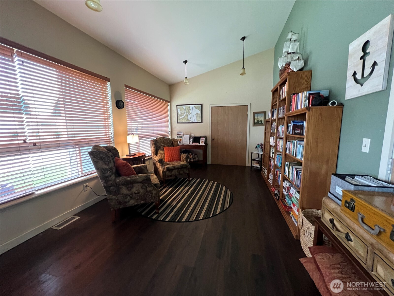 156 NE Zodiac Lane , Bremerton, WA 98311