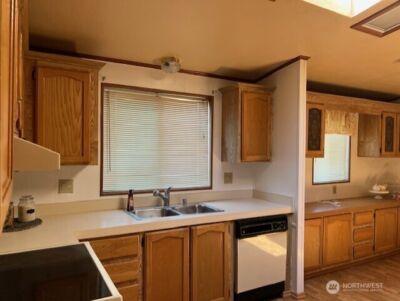 156 NE Zodiac Lane , Bremerton, WA 98311 - Photo 4