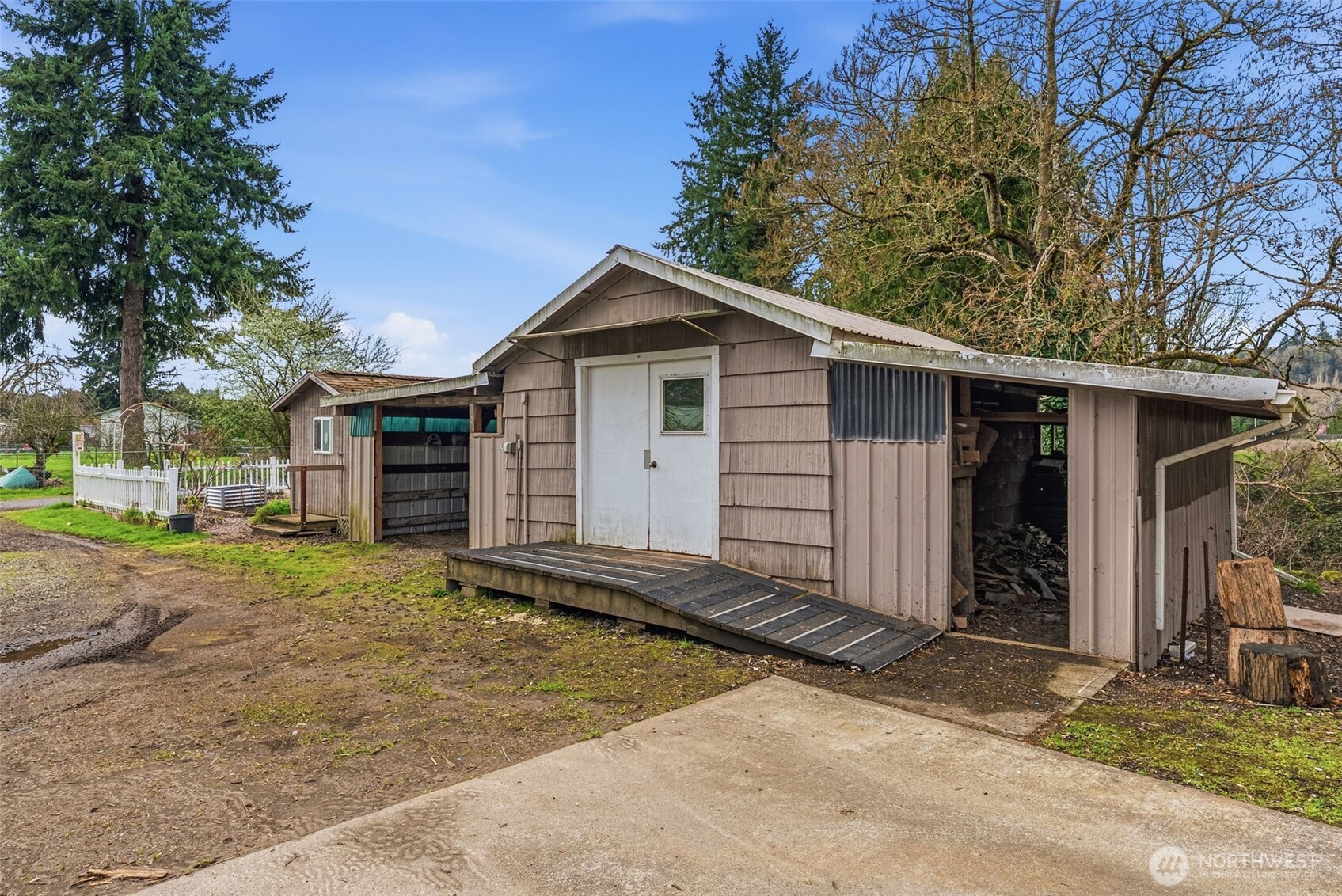 1935 Westside Highway , Kelso, WA 98626