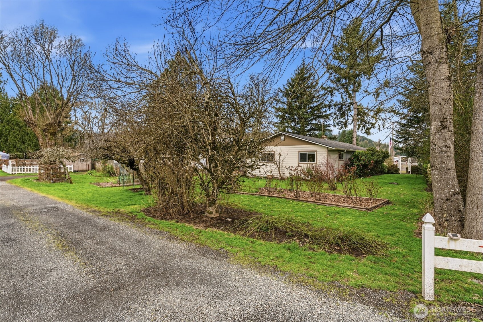 1935 Westside Highway , Kelso, WA 98626
