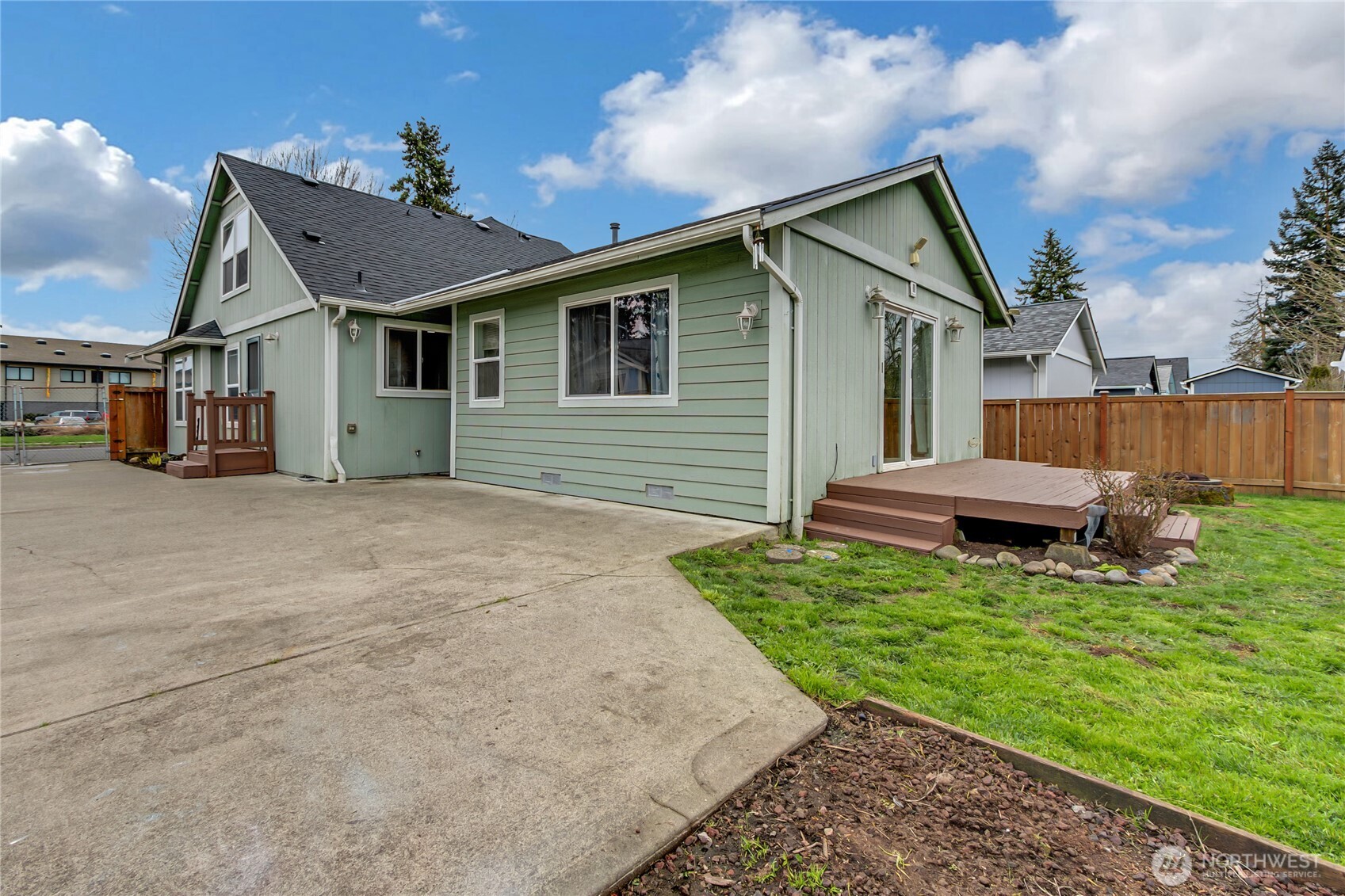 309 Solberg Street NW, Yelm, WA 98597