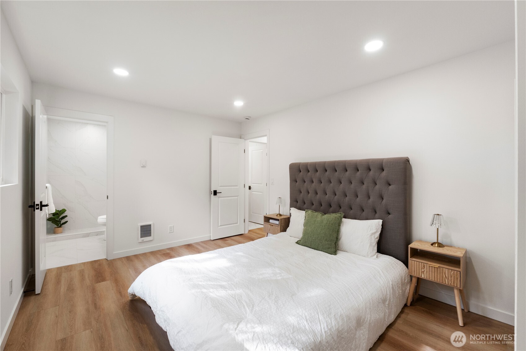 13022 15th Avenue SW, Burien, WA 98146