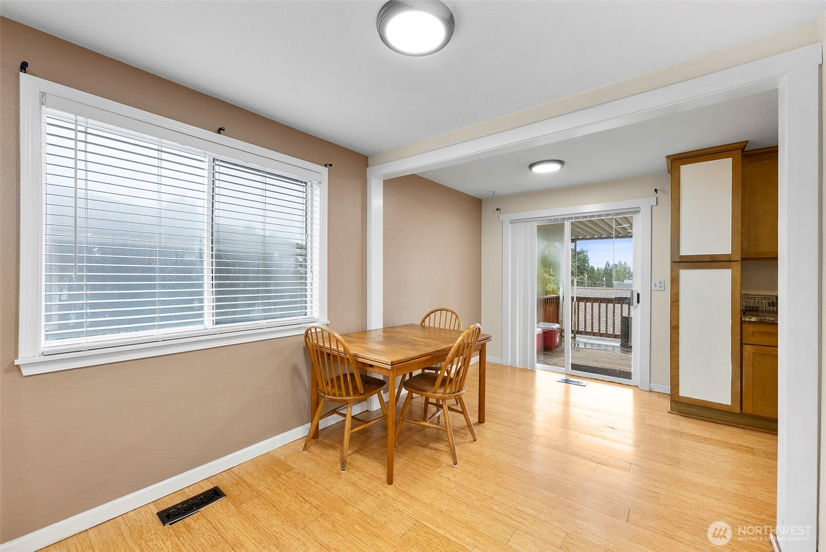 7642 S Thompson Avenue , Tacoma, WA 98408