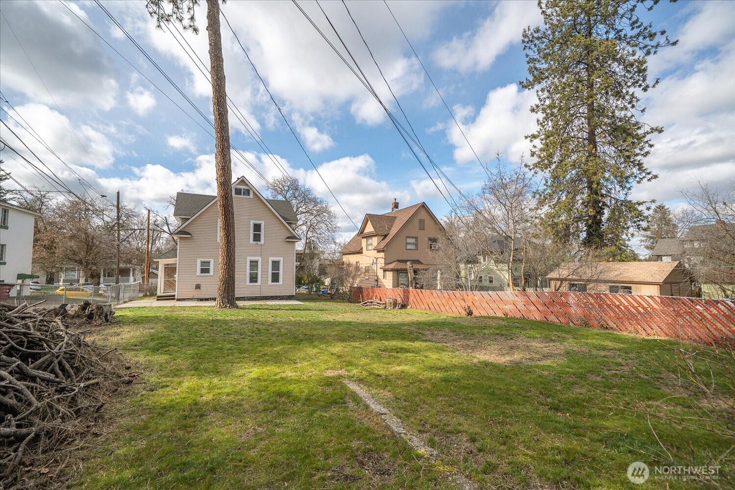 711 S Adams St , Spokane, WA 99204